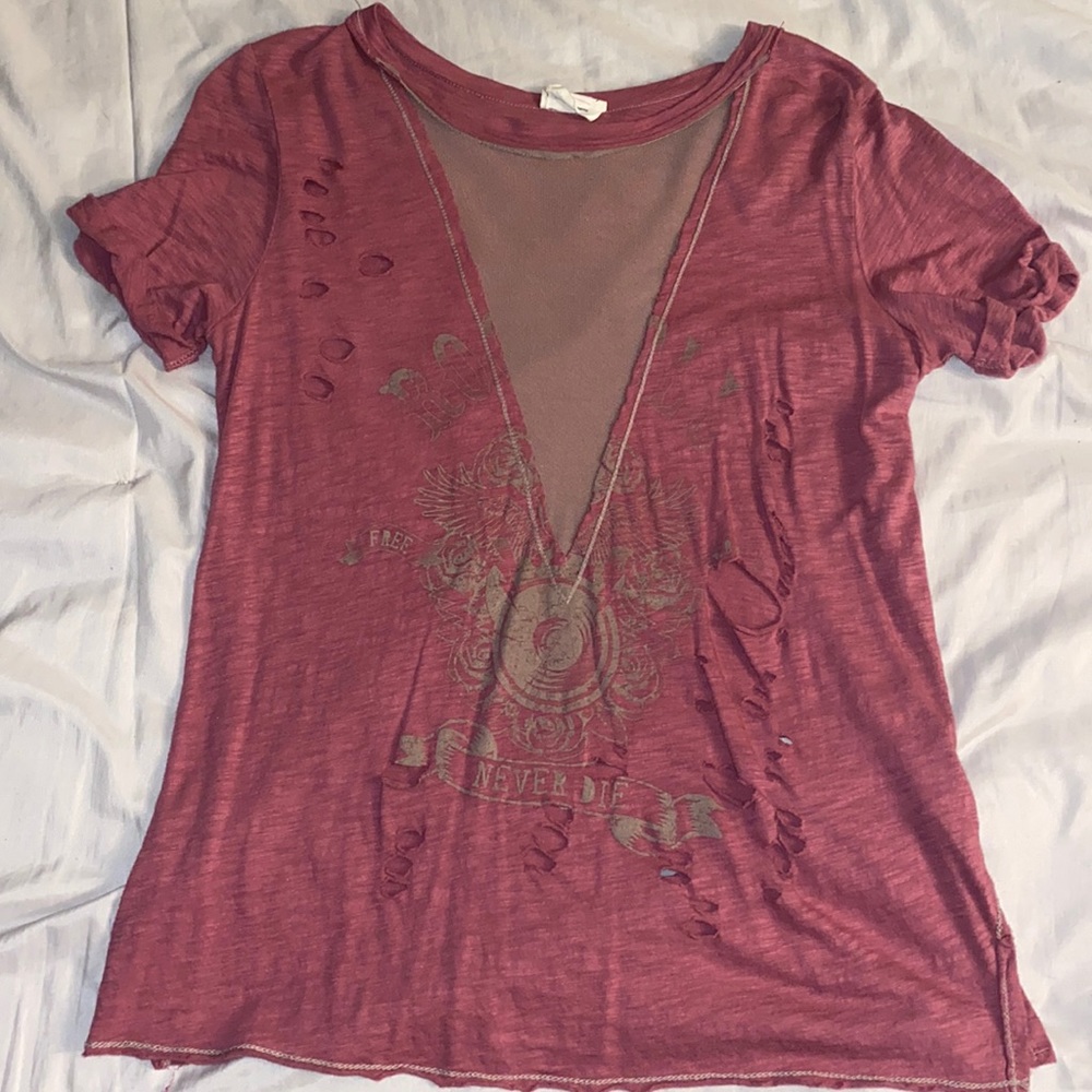 V neck graphic tee